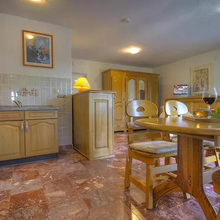 Buric Fw 2 Mit Garten Und Grill Apartament Čižići