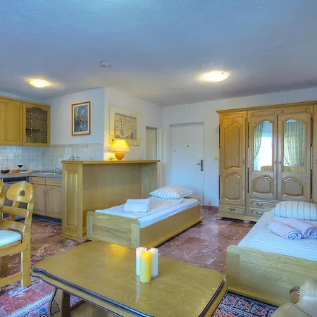 Apartament Buric Fw 2 Mit Garten Und Grill Čižići