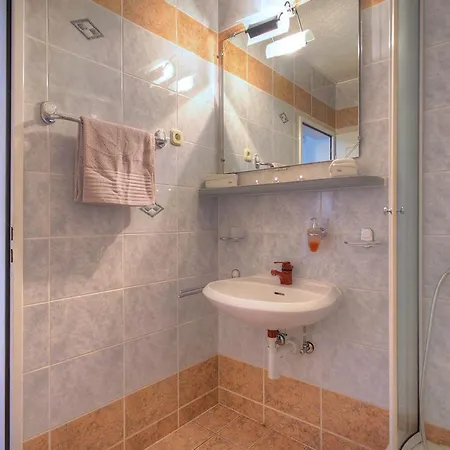 Apartament Buric Fw 2 Mit Garten Und Grill