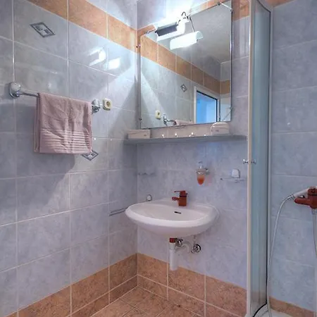 Buric Fw 2 Mit Garten Und Grill Apartament *